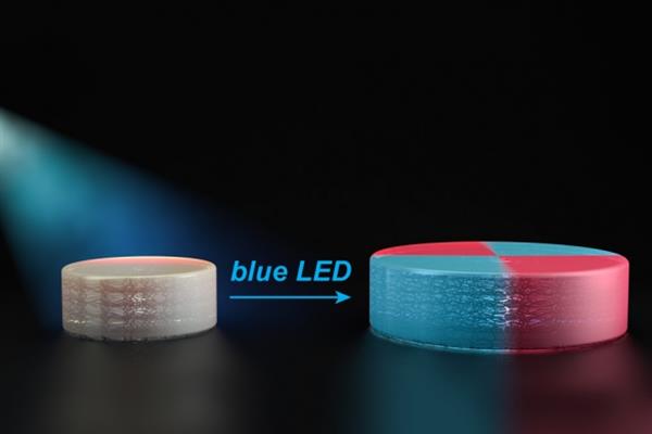 化學(xue)傢(jia)們用LED光改變3D打印對象(xiang)結構